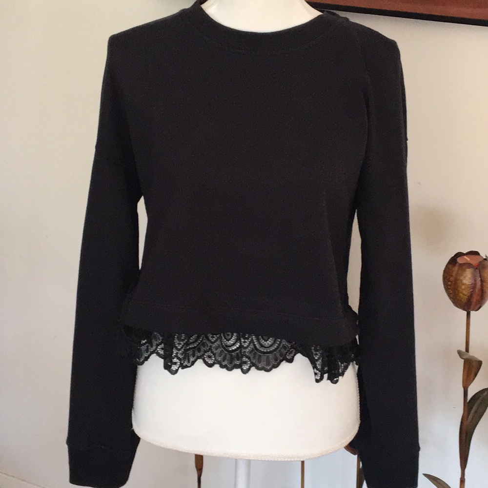 Cropped sweatshirt